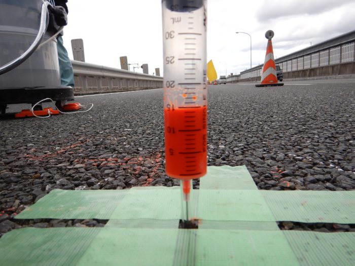 Single i工法(シングルアイ)（コンクリート内部の変化を現場で即座に確認できる微破壊検査）のイメージ2